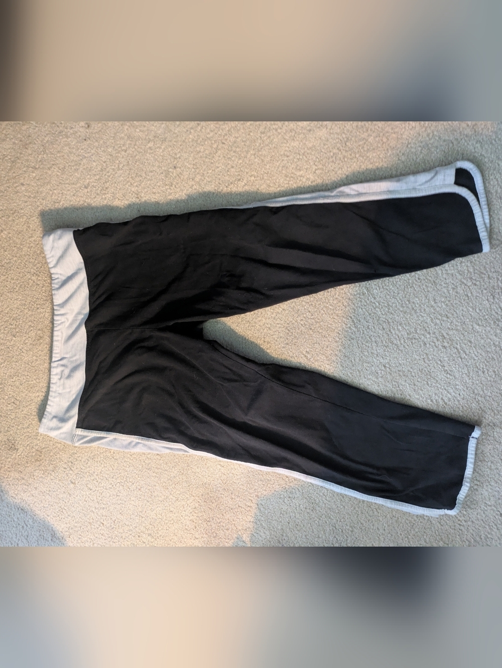 🖤 Sporty Chic Black Capris with White Side‎ Detail | Activewear Essential